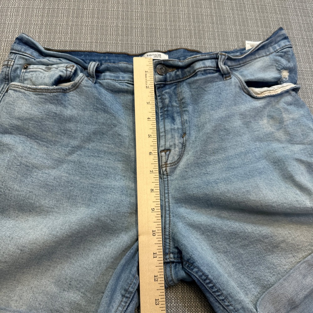 Kensie Jeans Cuffed Denim Shorts size 14 / 32 Light Washed Distressed Summer - Picture 7 of 9